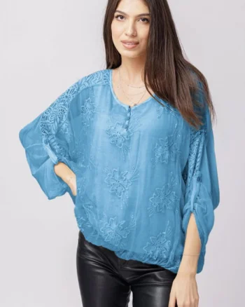 Bluza din matase si vascoza albastru jeans brodata si dantela pe spate si nasturei