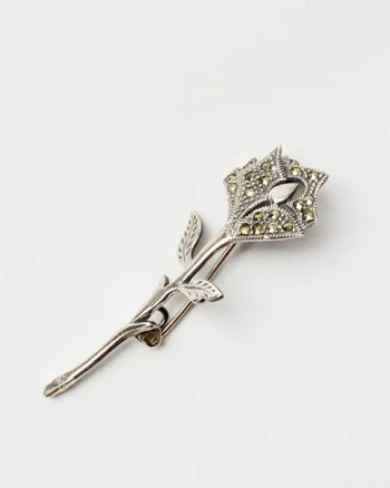 Brosa trandafir stilizat din argint 925 cu pietre foarte fine de marcasite