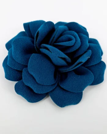 Brosa floare albastra cu diametru de 20 cm din stofa, cu clips si ac