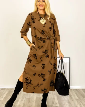 Rochie cu nod intr-o parte imprimata cu flori embosate si catifelate, din jerseu de bumbac camel