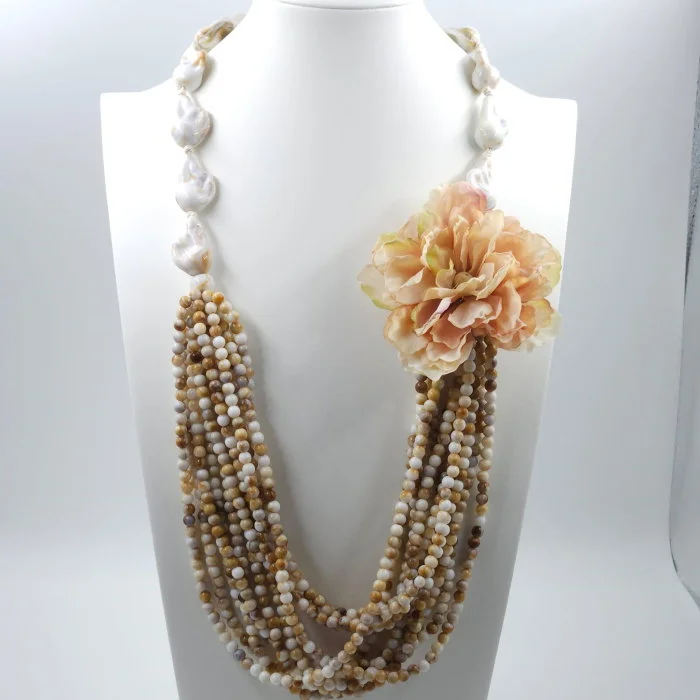 Colier statement cu floare 3D si siraguri de margele ,   design romantic
