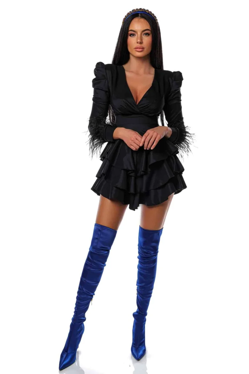 Rochie cu pene la maneci si volane