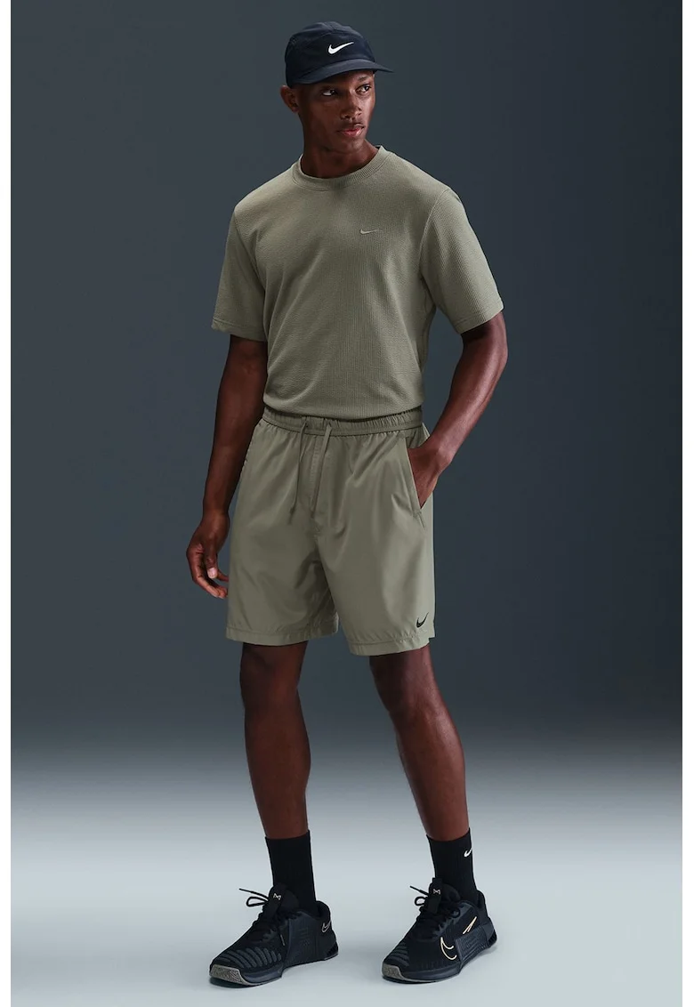 Pantaloni scurti cu tehnologie Dri-FIT pentru antrenament, Grej