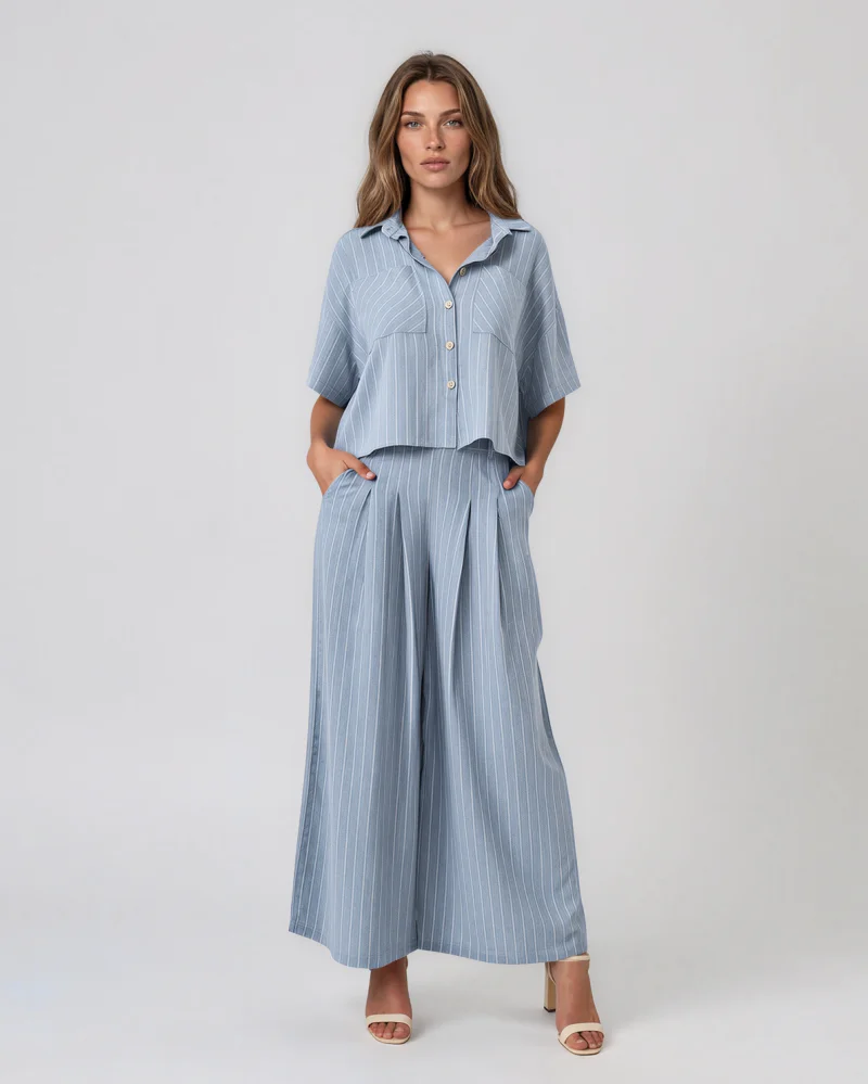 Pantaloni largi din vâscoză și in cu pense și dungi fine bleu - Unica S-L