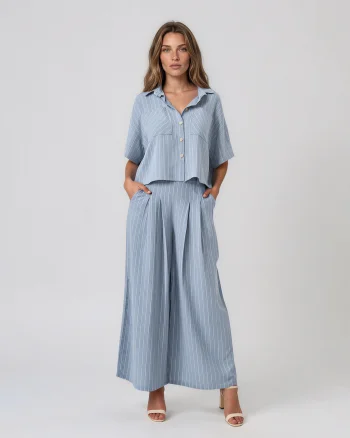 Pantaloni largi din vâscoză și in cu pense și dungi fine bleu - Unica S-L