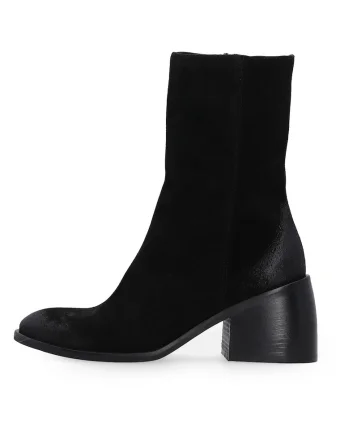 Botine din piele intoarsa cu toc, de culoare neagra 37,