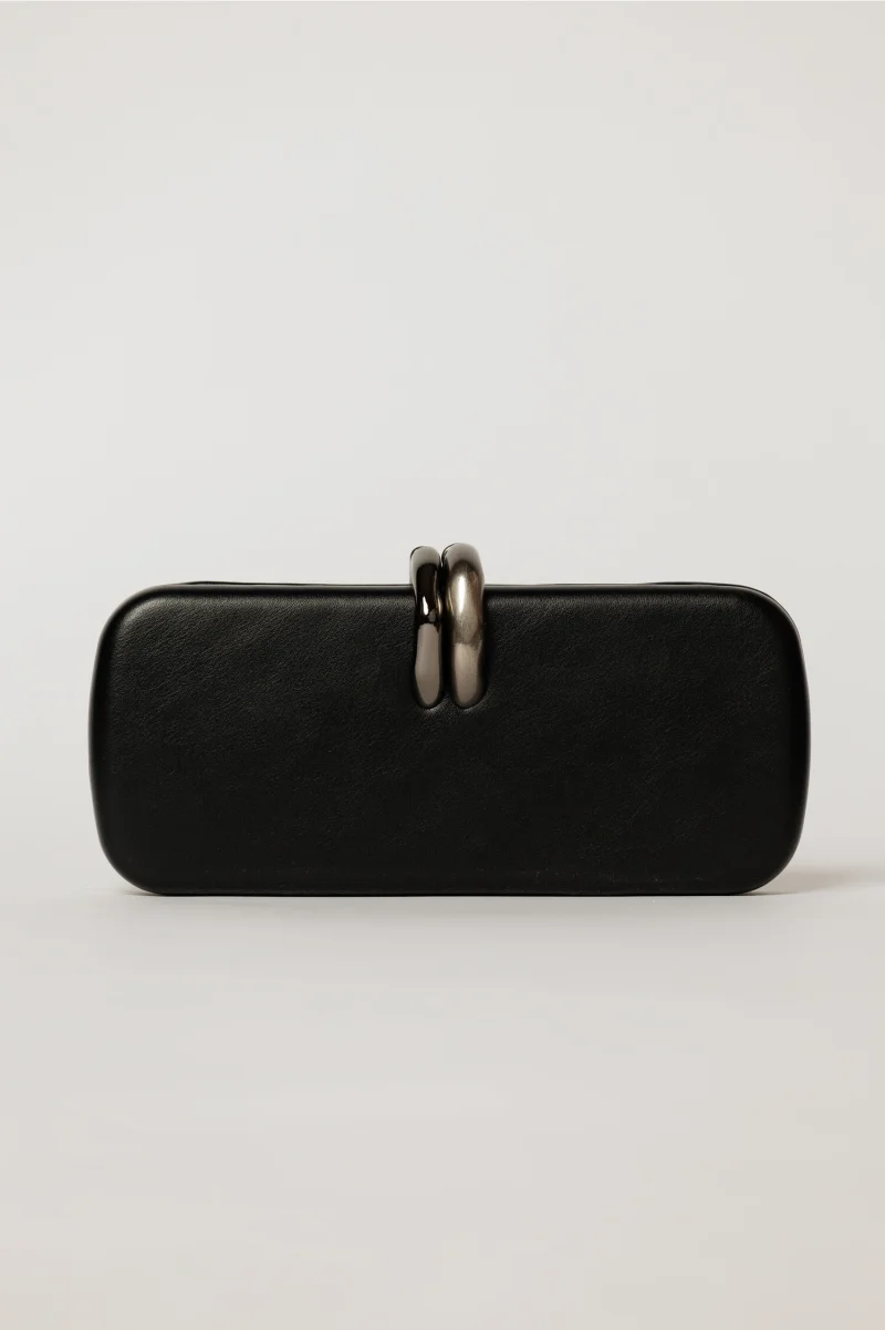 Clutch elegant negru cu inchidere metalica dubla