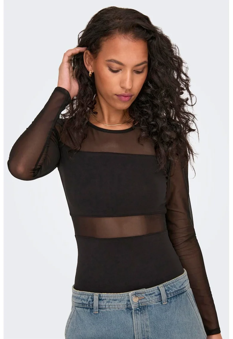 Body cu decupaj, Negru