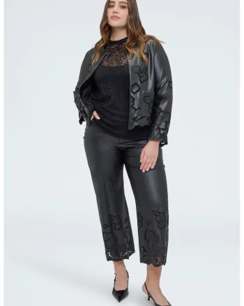 Pantaloni peliculizati cu broderie, Negru