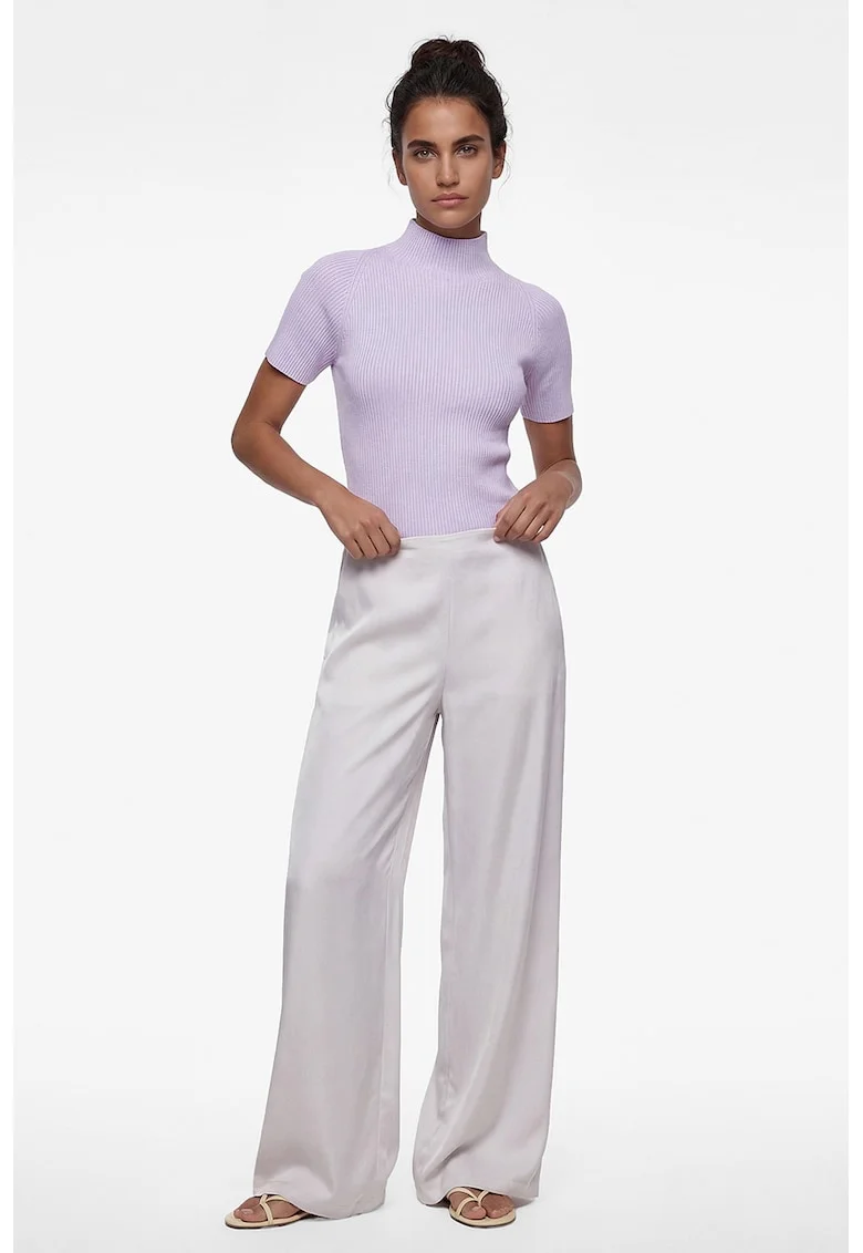Pantaloni din satin cu croiala palazzo, Lila