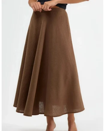 Fusta maxi  talie inalta, texturata, maro, textil
