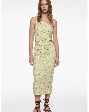 Rochie cambrata cu decolteu pe un umar si model floral, Galben pal