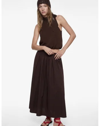 Bluza tricotata cu decolteu halter, Maro