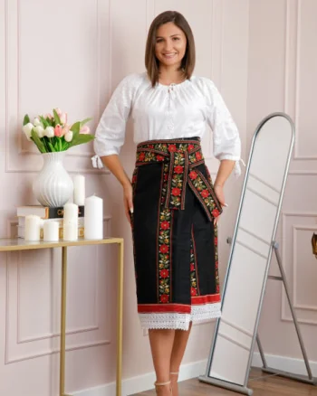 Set traditional catrinta si brau cu broderie florala rosie Maria