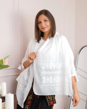 Marama traditionala alba cu broderie geometrica alba Ramona 02