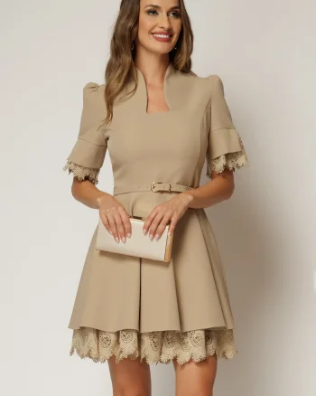 Rochie DY Fashion scurta bej clos cu dantela la maneci si fusta