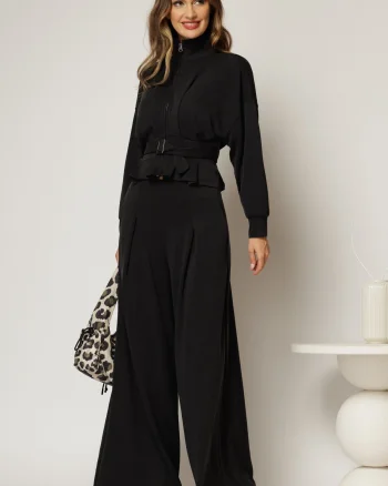Compleu negru cu jacheta si pantaloni evazati cu pliuri