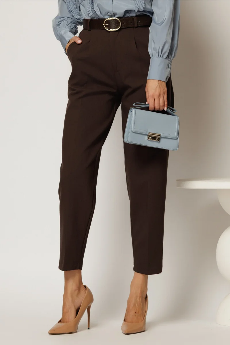 Pantaloni dama maro cu croi pana si buzunare