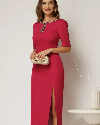 Rochie DY Fashion magenta midi cu crepeu maxi si aplicatii la bust