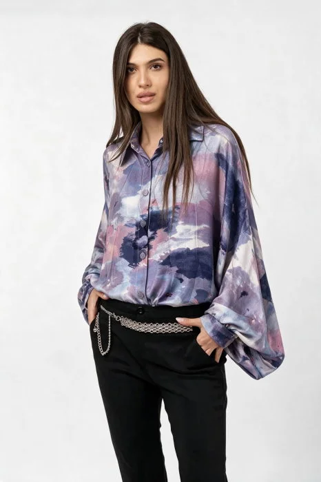 Camasa din satin oversize, cu maneci bufante si imprimeu pictural lila mov