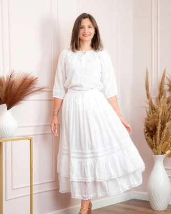 Fusta traditionala alba - poale lungi 02