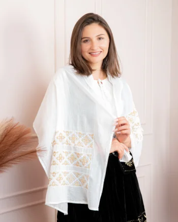 Marama traditionala alba cu broderie geometrica aurie Flavia