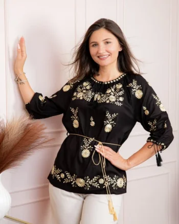 Bluza neagra cu motiv floral auriu Tania 04