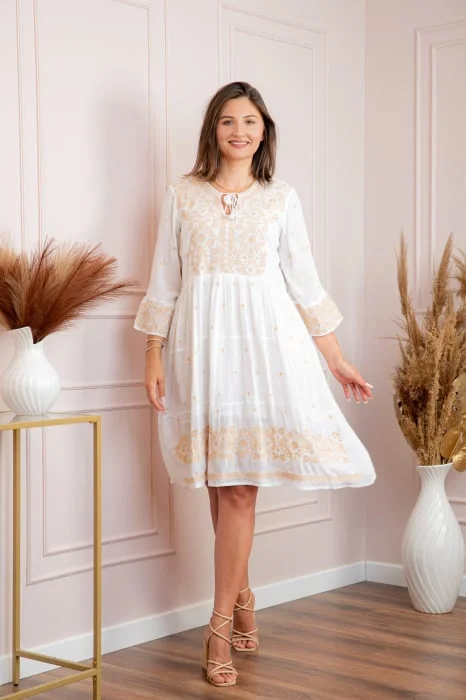 Rochie alba cu motiv geometric auriu Aida 01