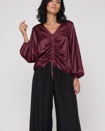 Bluza dama eleganta din satin de matase si vascoza cu fronseu reglabil - bordo
