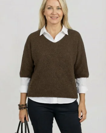 Pulover pufos cu alpaca, oversize cu maneca fluture, maro