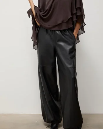 Answear.LAB  pantaloni pentru femei din piele
