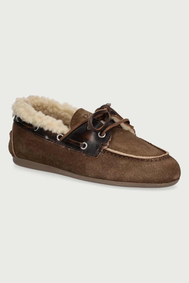 Posa  mocasini pentru femei din piele întoarsă Boat Loafer