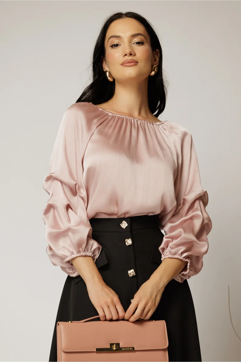 Bluza roz din satin cu maneci bufante si decolteu rotund
