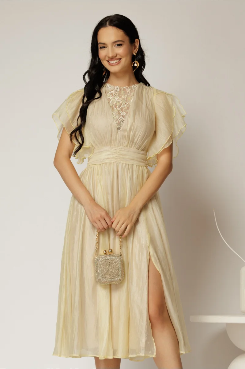 Rochie DY Fashion bej din voal creponat si insertii de dantela la bust