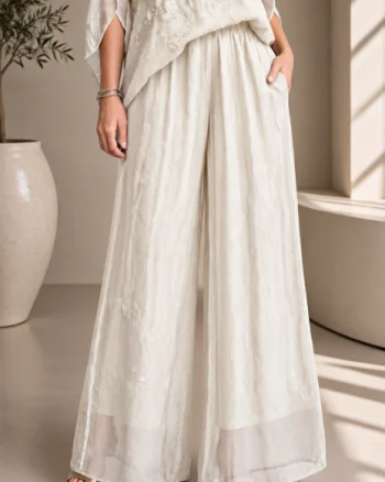 Pantaloni dama eleganti, largi, din matase si vascoza cu dublura, bej usor prespalata