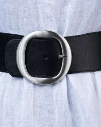 Curea lata neagra de 7.5 cm, din material elastic cu catarama metalica argintie rotunda