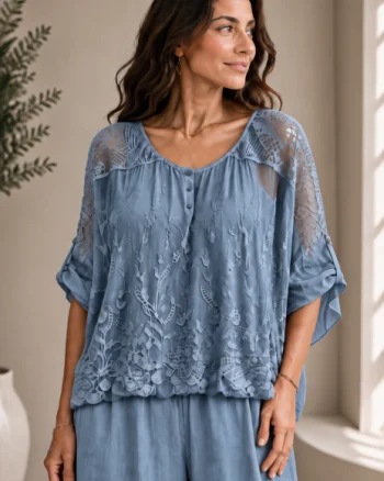 Bluza din matase si vascoza cu broderie bogata, dantela pe spate si nasturei, albastru jeans