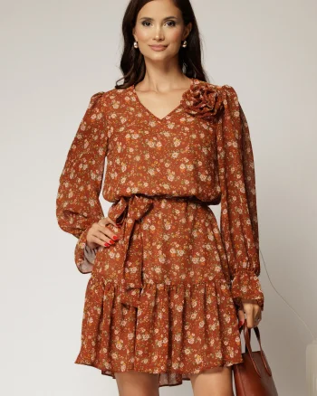 Rochie scurta caramizie cu imprimeu floral si volanas la baza