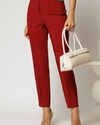 Pantaloni bordo cu croi conic si cusaturi