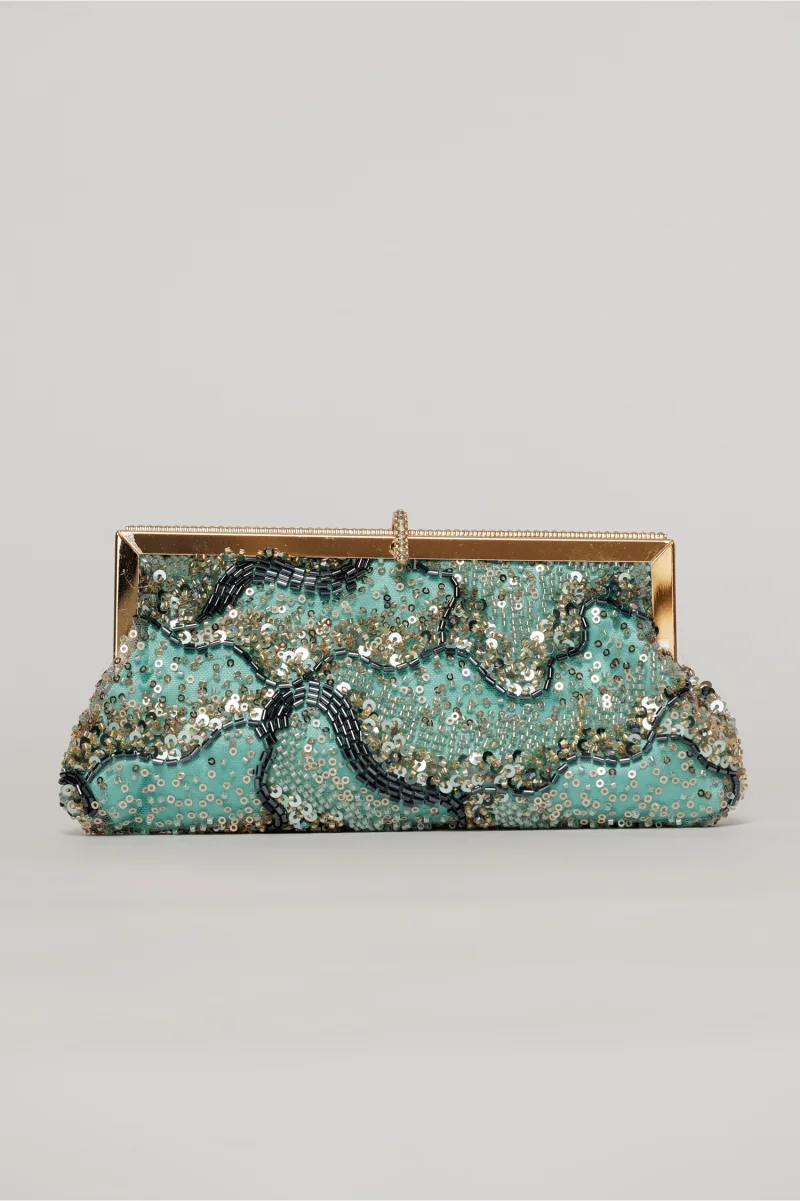 Clutch plic turcoaz cu paiete si margele