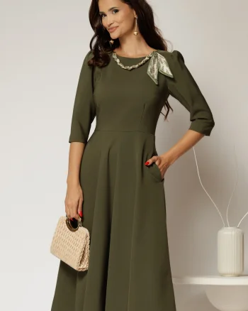 Rochie DY Fashion kaki clos cu lantisor si esarfa