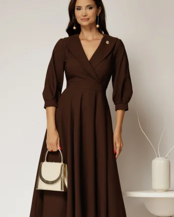 Rochie office din stofa maro cu bust petrecut si rever