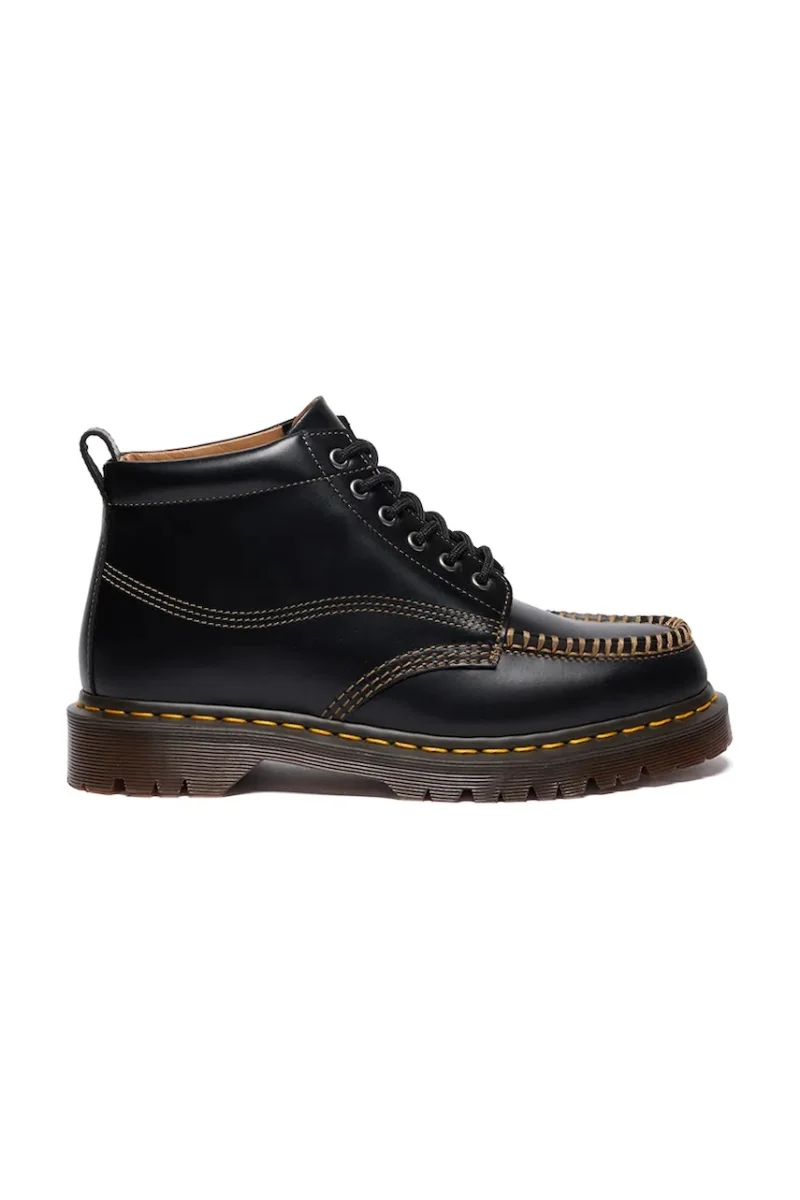 Dr. Martens  bocanci pentru femei din piele Lowell Chukka