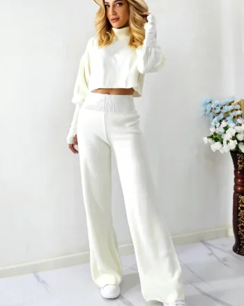 Compleu tetra de dama, COMFY, cu bluza pe gat si pantaloni evazati, Alb, Marime S/M/L