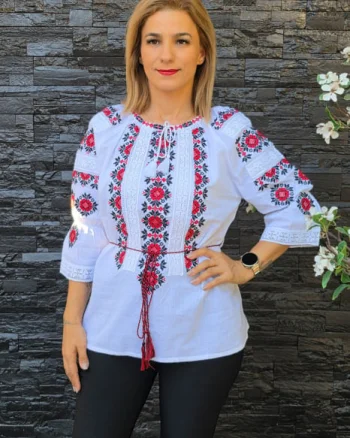 Ie Traditionala Laura 10