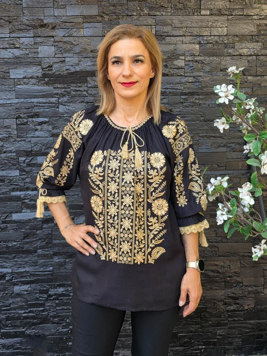 Ie Traditionala Luna 8