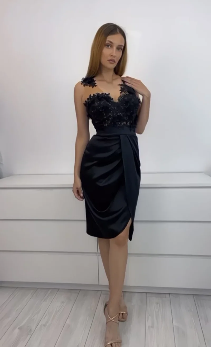 Rochie eleganta midi cu slit si pense la talie