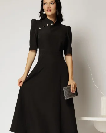 Rochie DY Fashion midi neagra cu guler tunica si aplicatii la decolteu