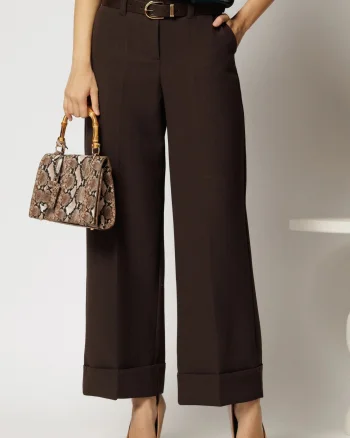 Pantaloni maro office casual cu croi drept si curea