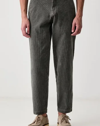 BOSS Orange  pantaloni pentru bărbați din catifea reiată Chino_Tapered_N1
